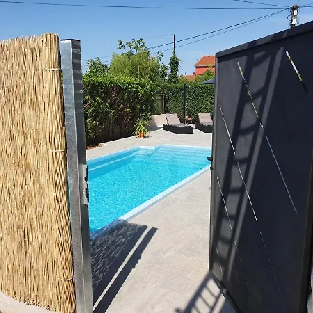 דירה House Seastar Galižana